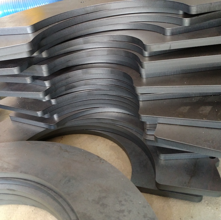 薄板金アルミニウムのための高精度繊維レーザーの打抜き機