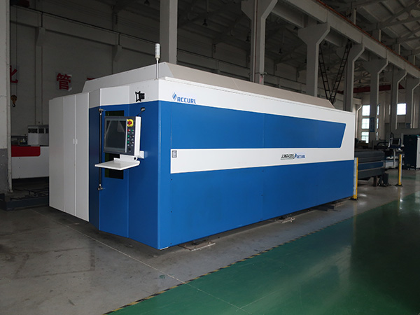 1000ワットレーザーカッター8 mm msプレート、6 mm ssファイバーレーザー切断機価格