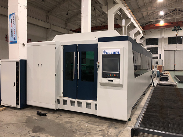 無線LAN無線制御が付いている底価格レーザーの打抜き機1000w